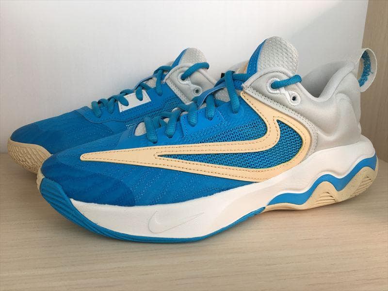 ナイキ ヤニスイモータリティ3 靴 メンズ 25,5cm 新品 (2376)