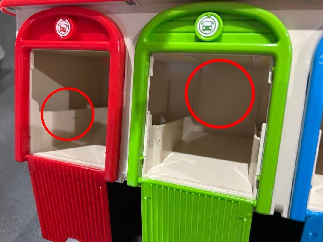 ちびっこバス　TAYO タヨ　ロギ　ガニ　ラニ　韓国限定品　バス車庫　ガレージ