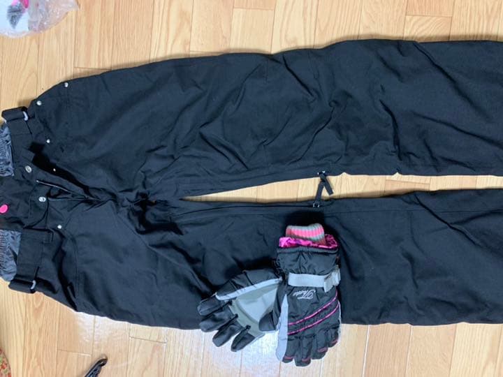 スキー、スノーボードウェア上下セット➕グローブ付き