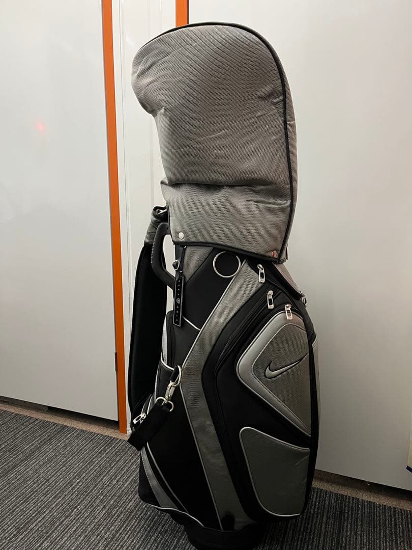 【値下げ】Nike Golf メンズ キャディバッグ ブラック/シルバー