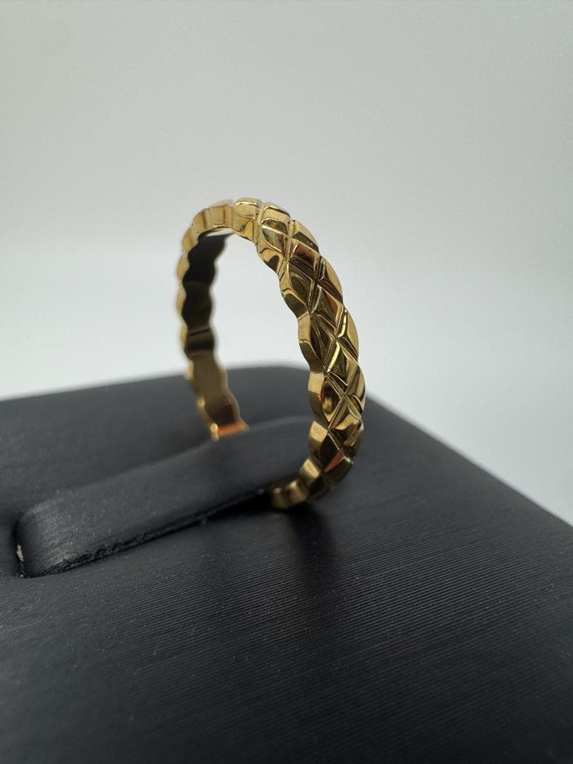 《美品/日本製18金》ゴールド 編み込みデザイン リング1.59g 11号