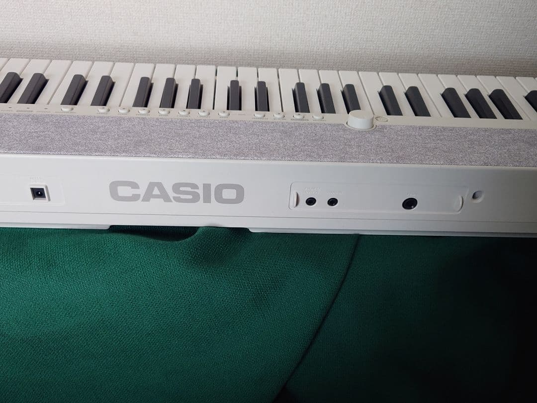 カシオ CT-S1　キーボード　ハラミちゃんモデル純正未アダプター付