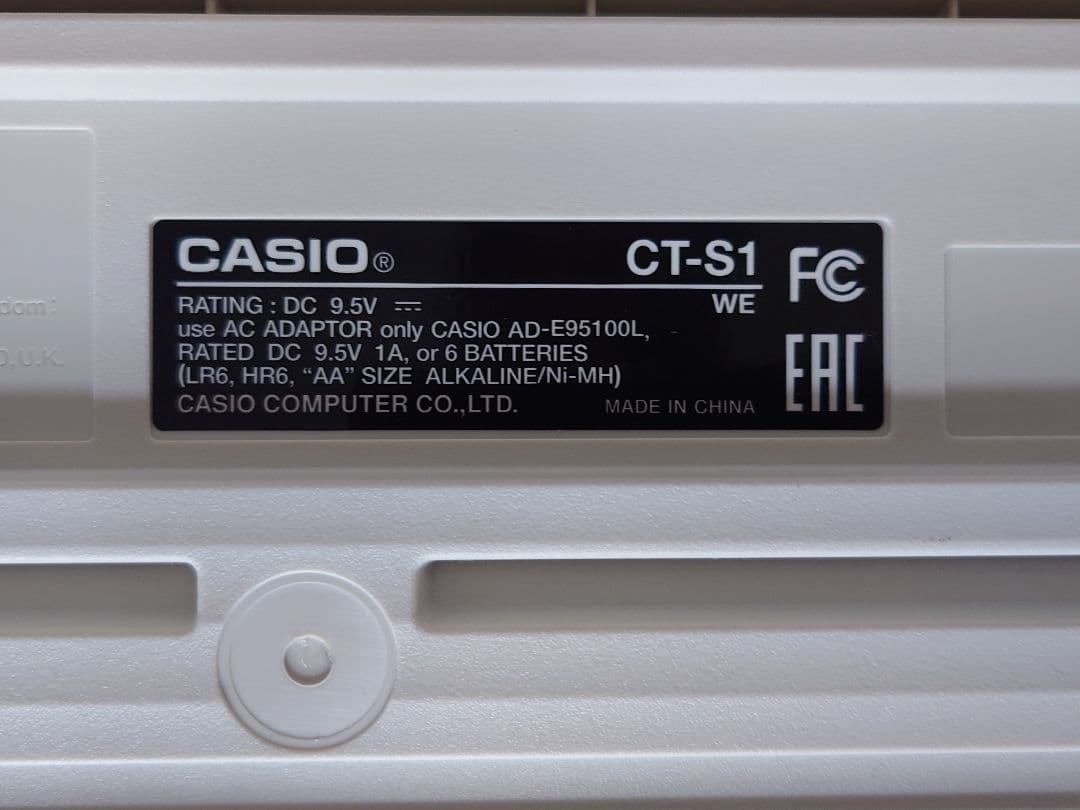 カシオ CT-S1　キーボード　ハラミちゃんモデル純正未アダプター付