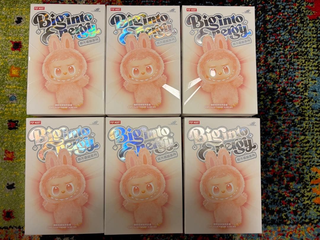 pop mart Big into energy ぬいぐるみ　未開封