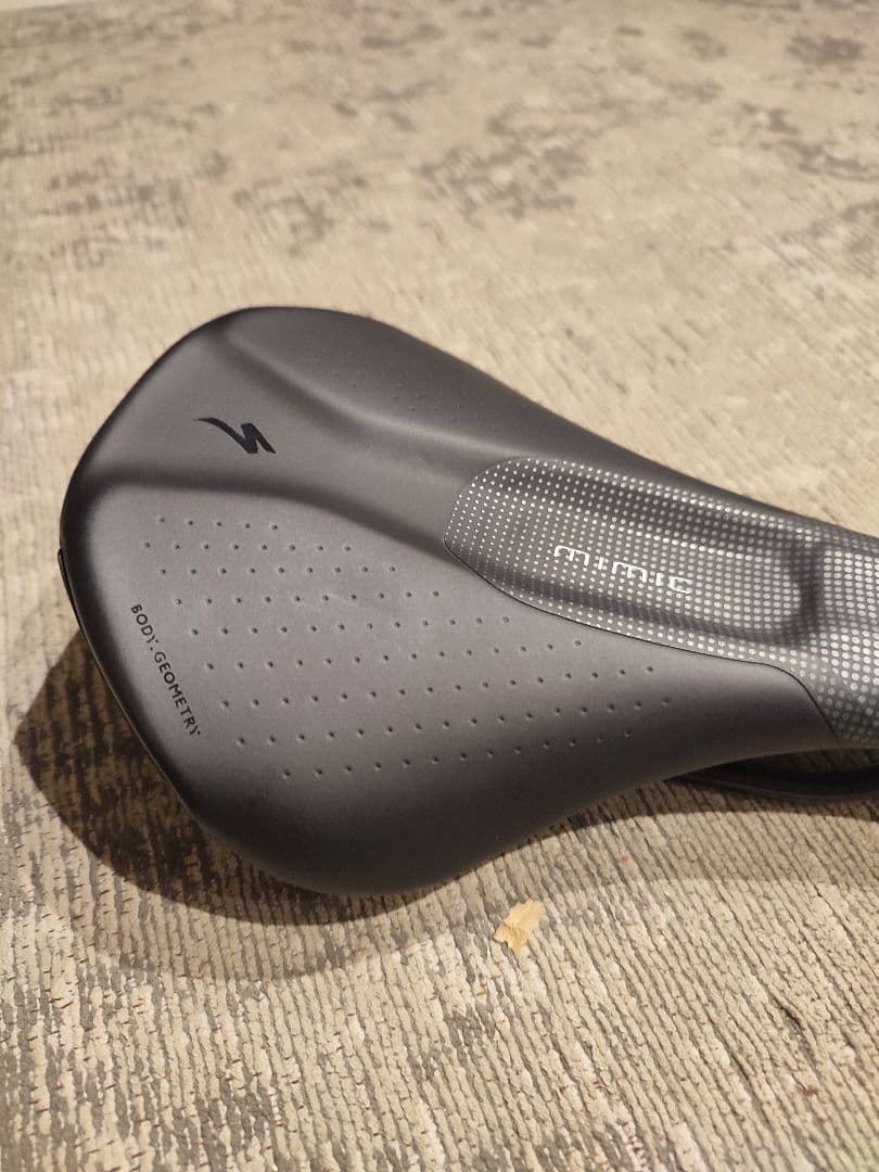 PHENOM W/MIMIC COMP SADDLE WOMENスペシャライズド