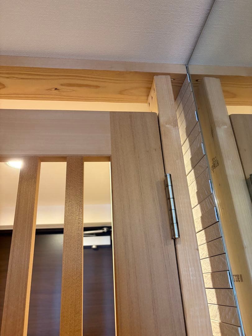 ペット脱走防止ドア ハイクオリティ無垢材　インテリア性抜群❗️