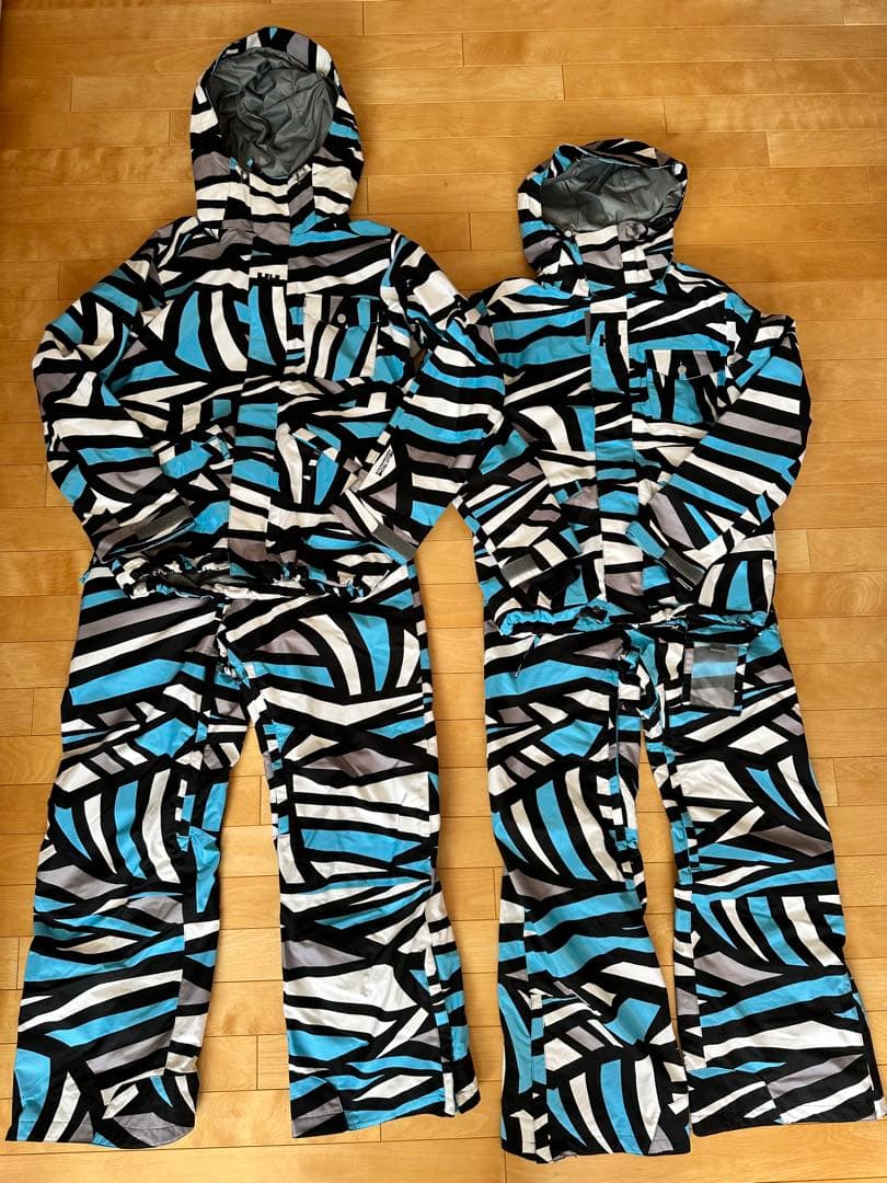 HELLY HANSEN ヘリーハンセン スノボウェア 上下 ペア 2セット