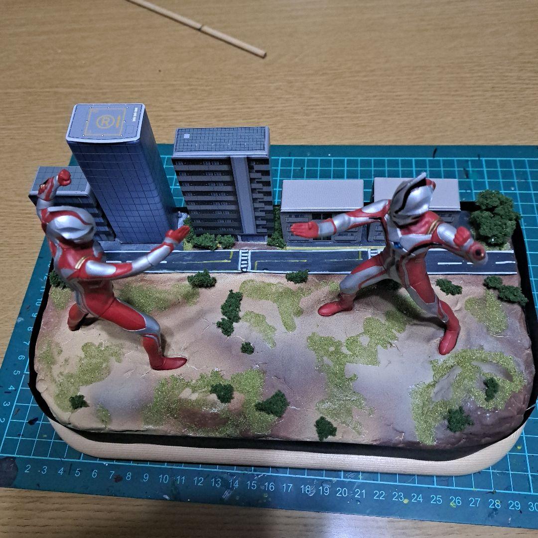 ジオラマ ニセ ウルトラマン メビウス