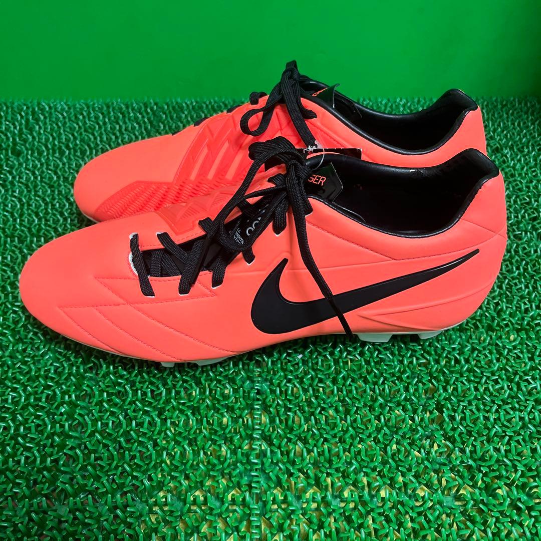 ナイキ サッカースパイクT90 レーザー IV HG-B ACC