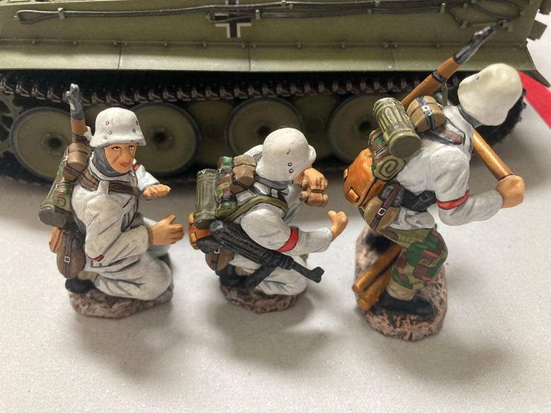 ドイツ軍 フィギュア  3体 60mm 約1/35