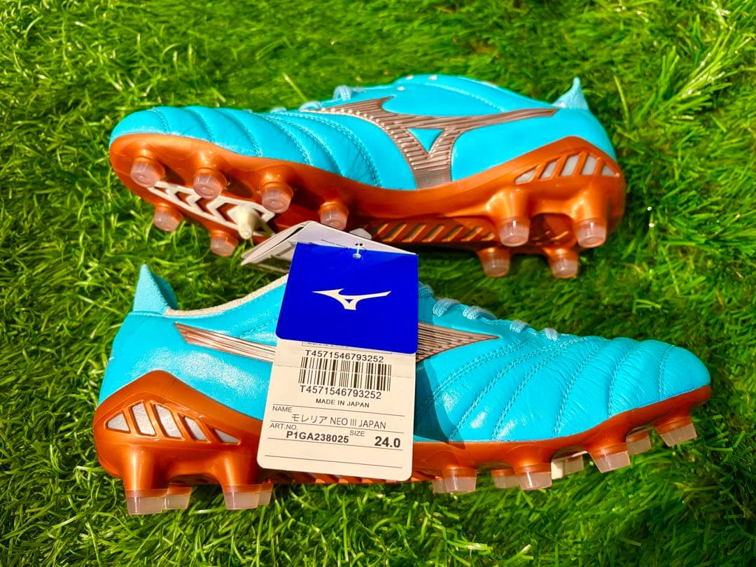 新品　モレリアネオ3ジャパン　24cm