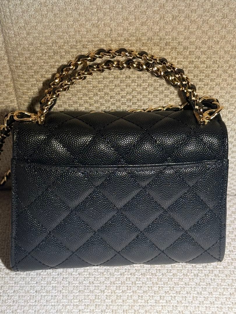 4*2様 シャネル　ノベルティ　非売品　ショルダーバッグ　　キャビアスキン　新品