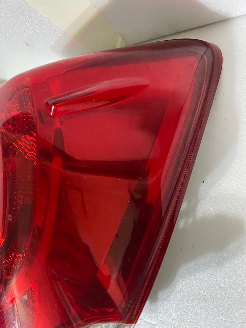 ヴィッツ NSP130 後期 純正テールライト 左右セット