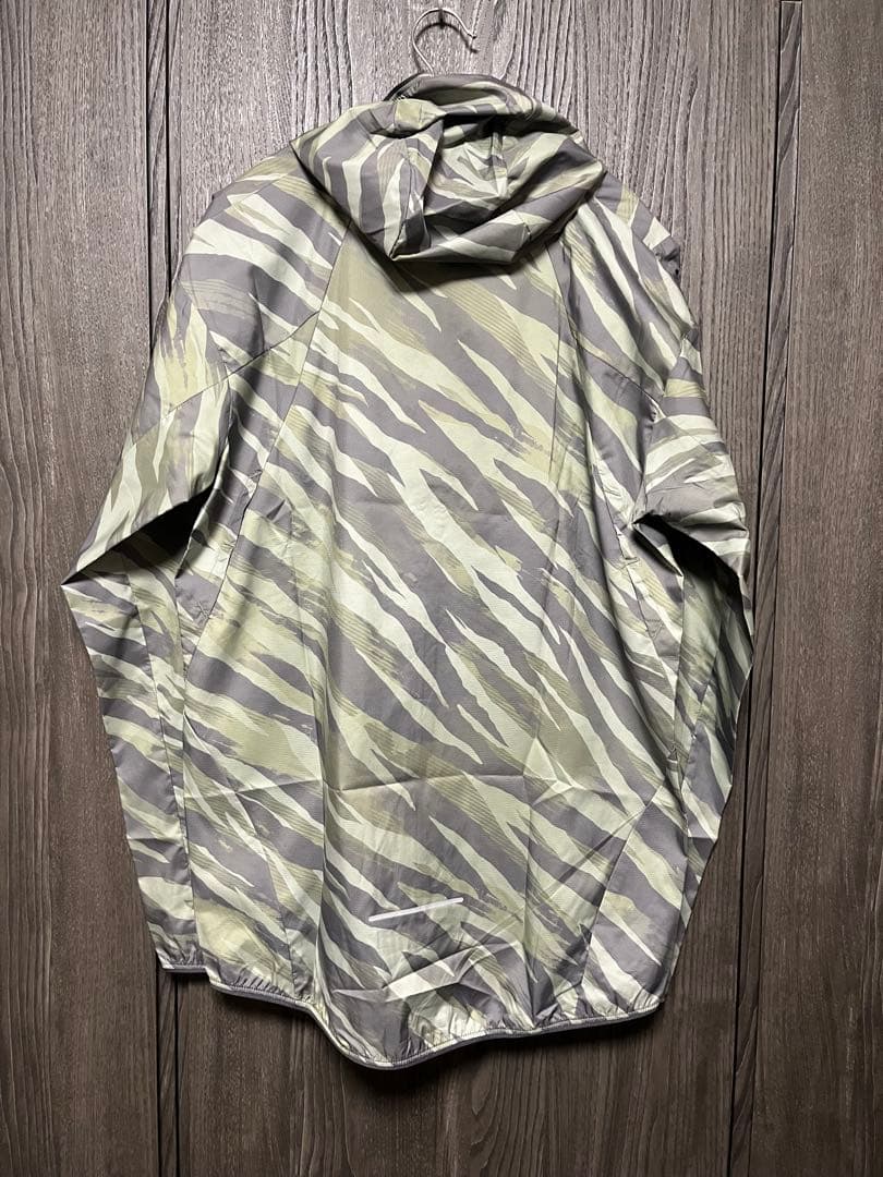 asics ランニング パッカブル はっ水 迷彩柄ウィンドブレーカー L