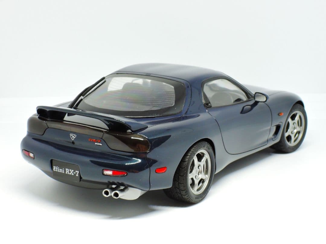 【プラモデル完成品】タミヤ 1/24 アンフィニ RX-7 タイプR