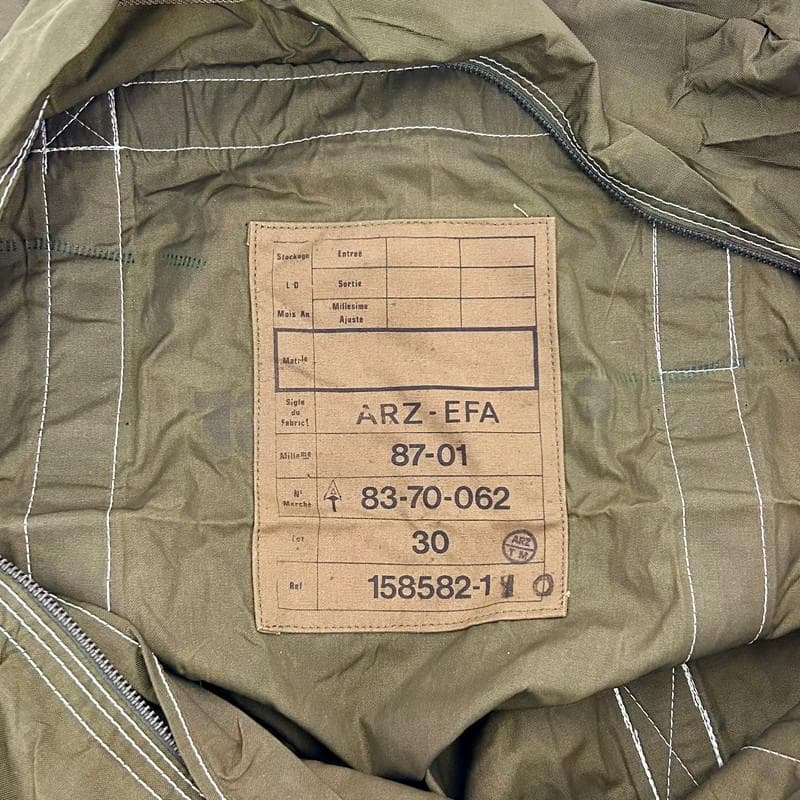 【希少】フランス軍 AERAZUR パラシュートバッグ 65L 樹脂製ジッパー