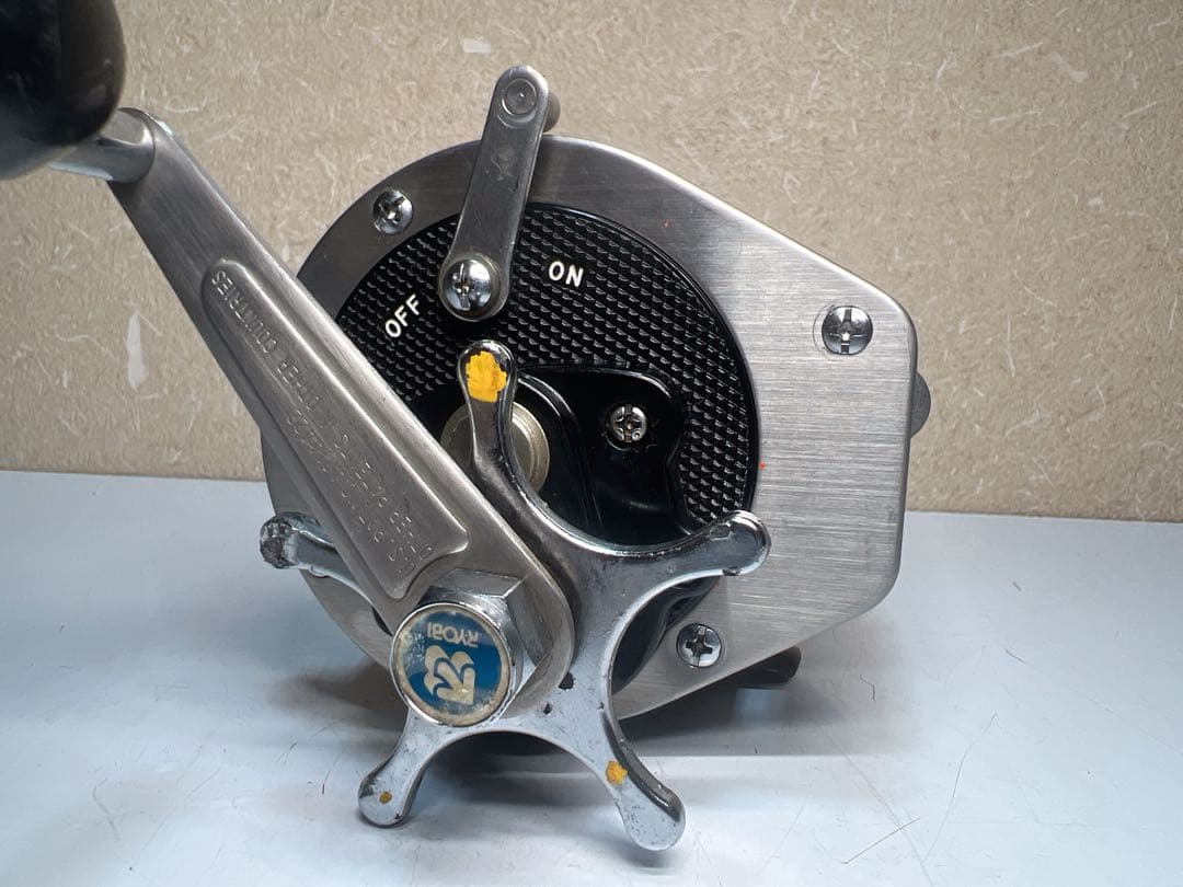 リール RYOBI ADVENTURE 80