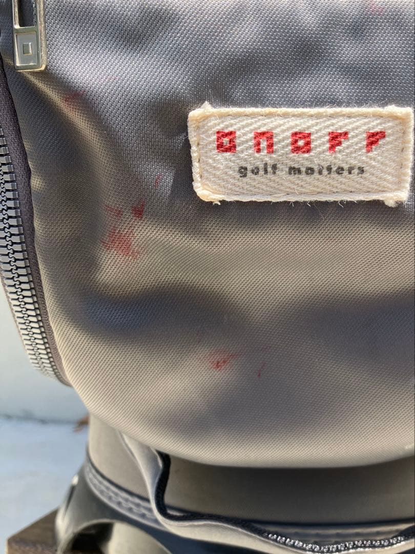 martin⭐︎オノフONOFFグレー キャディバッグ 収納ポケット付き