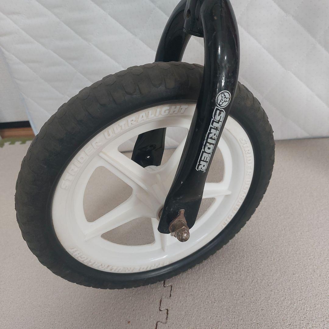 ストライダー スポーツモデル 赤 タイヤカスタム