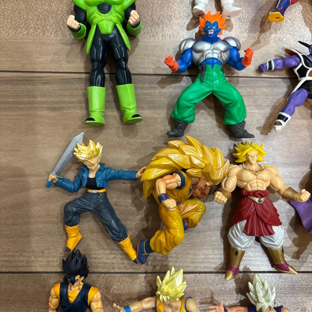 ドラゴンボールフィギュア　各種21体