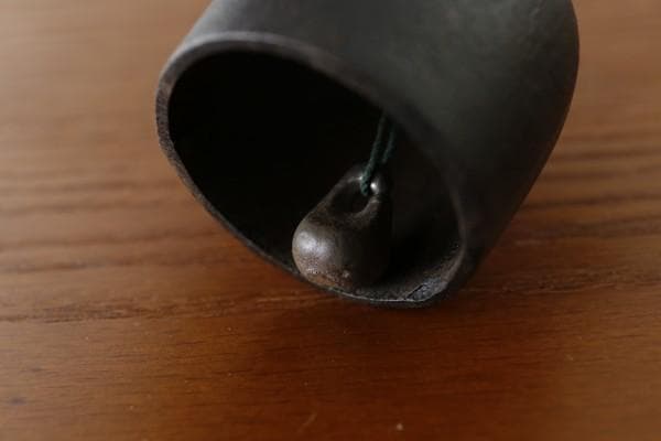 古都鋳物師の元祖 鈴木主善堂♪南部鉄器 鳥モチーフ 風鈴