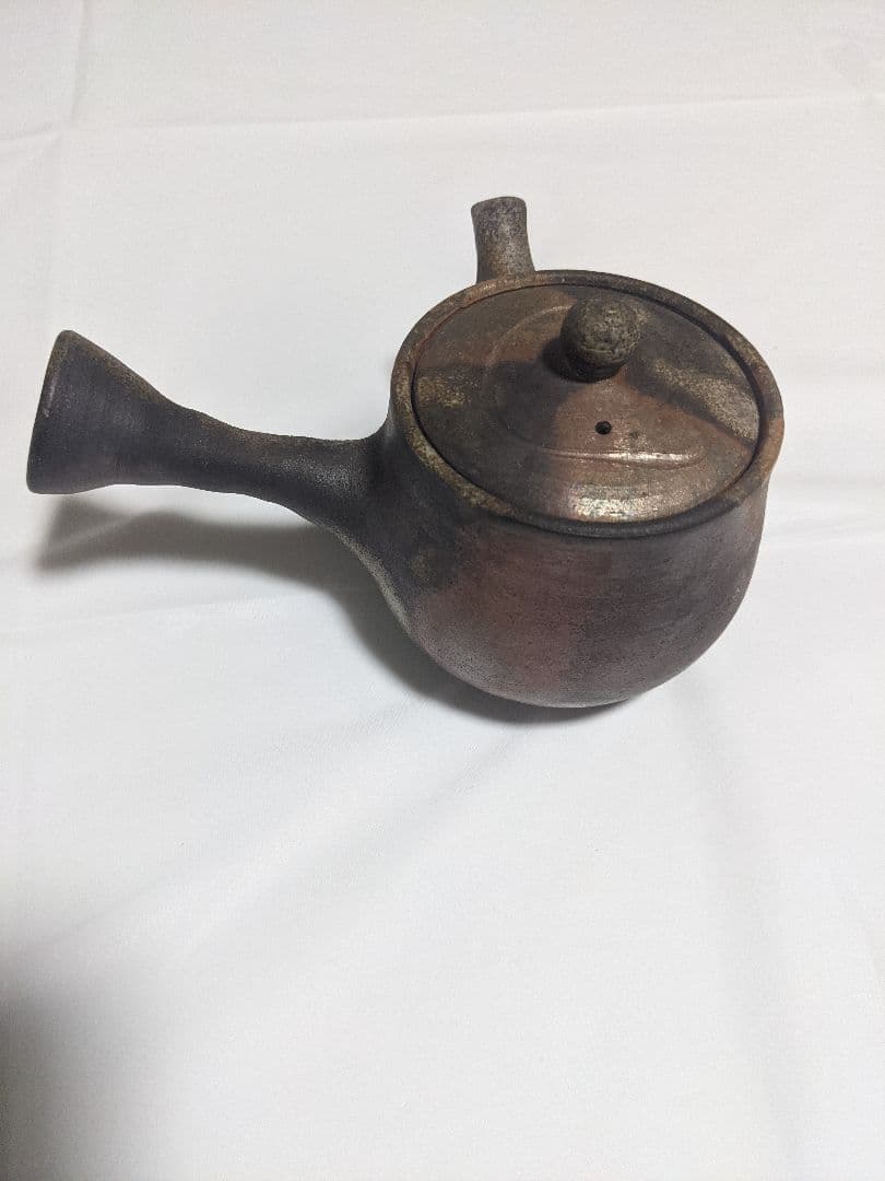 急須（陶印あり）箱なし、説明書なし。