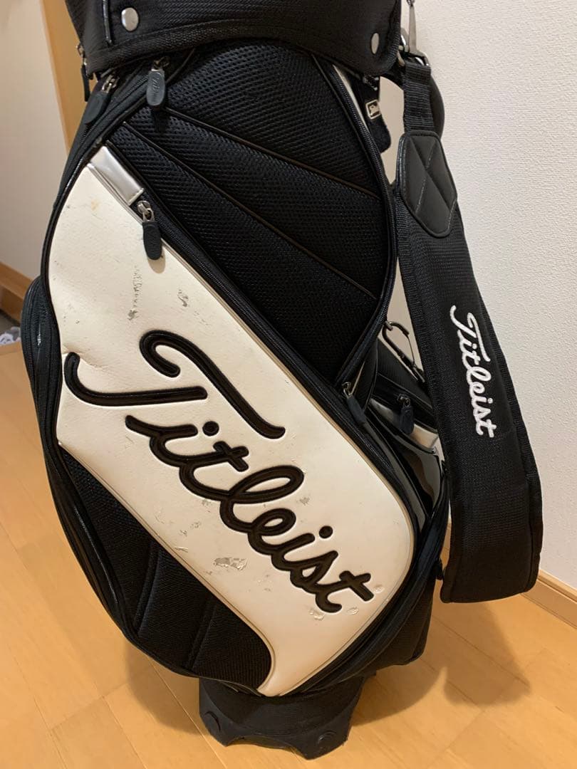 Titleist キャディバッグ 黒/白 ロゴ入り