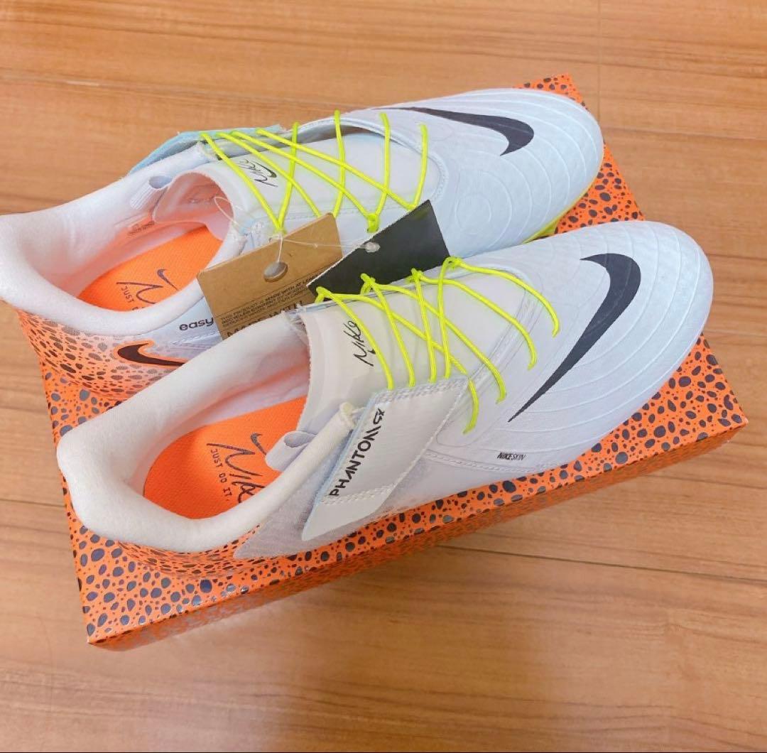 NIKE ファントム　新品未使用　26.5cm 天然芝　人工芝用