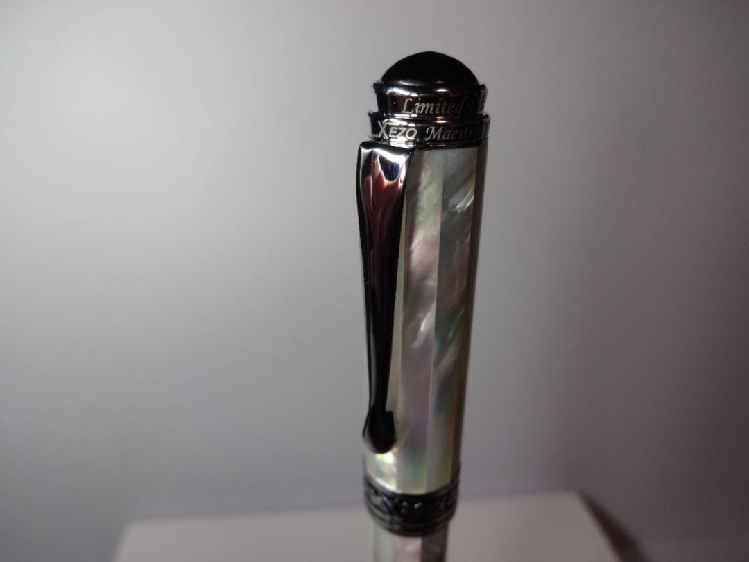 Xezo Maestro　ローラーボールペン　オーシャンホワイト【限定版】