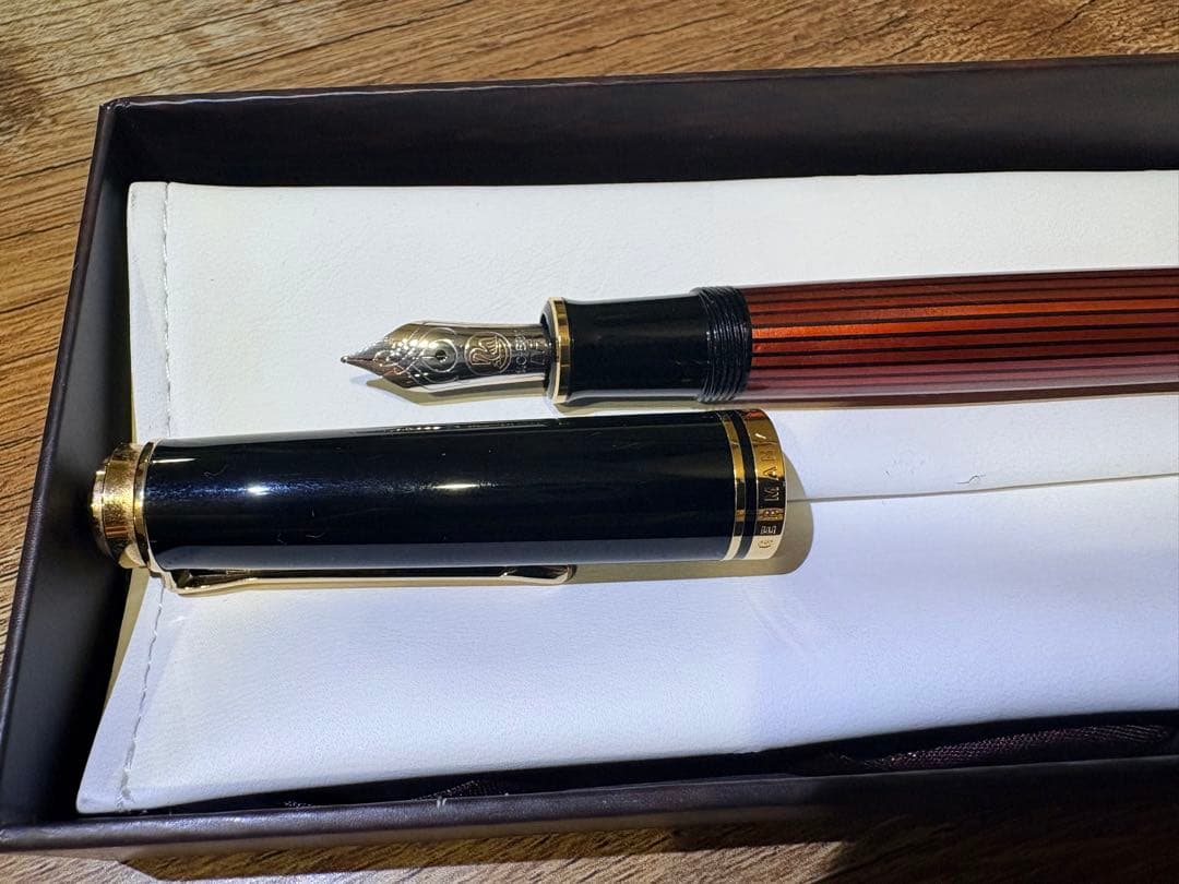 ペリカン　スーベレーン ボルドー　m600 EF