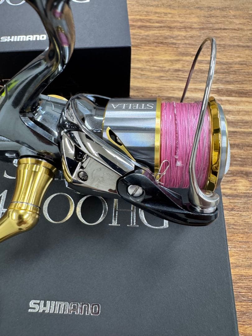 み*こ様 【極上品】14'ステラ4000HGパワーハンドルノブカスタム、スペアス