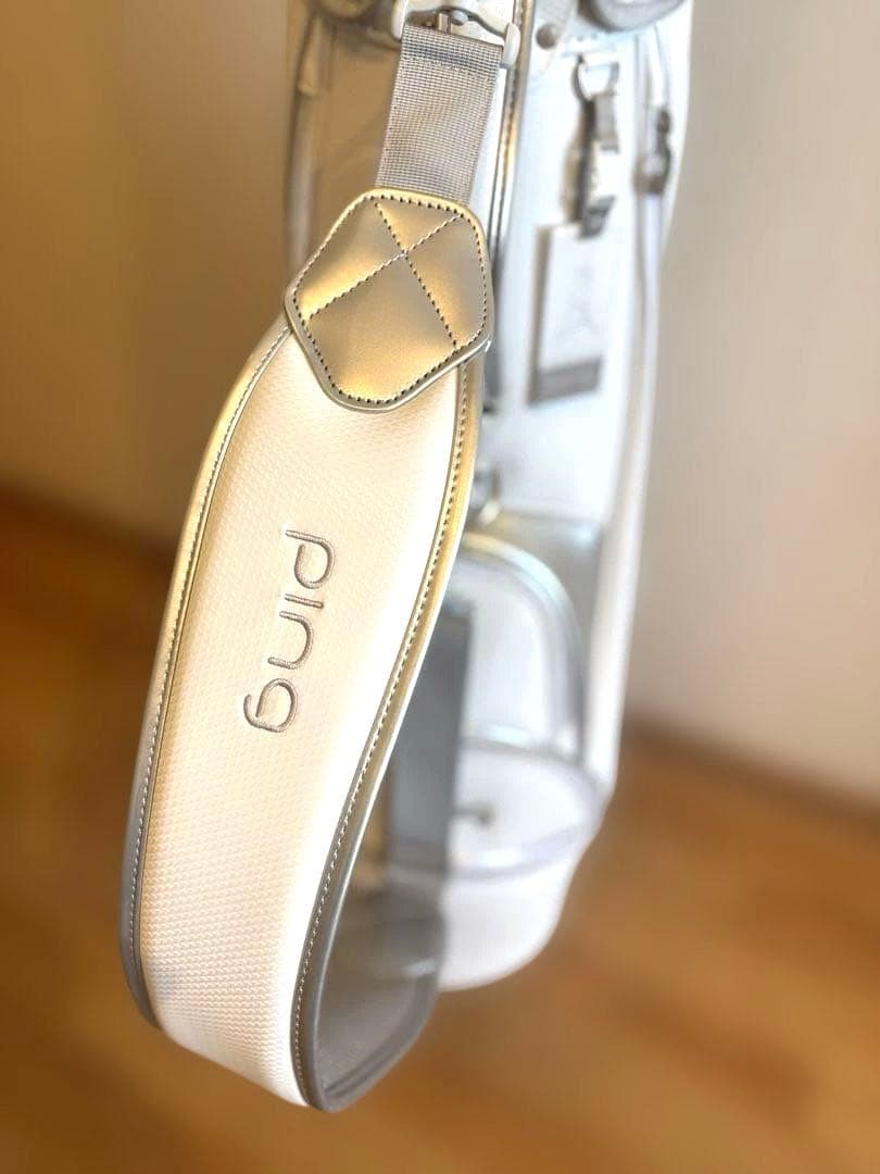 ⚫️ping レディースキャディバッグ⚫️8.5 型ホワイト完売品未使用