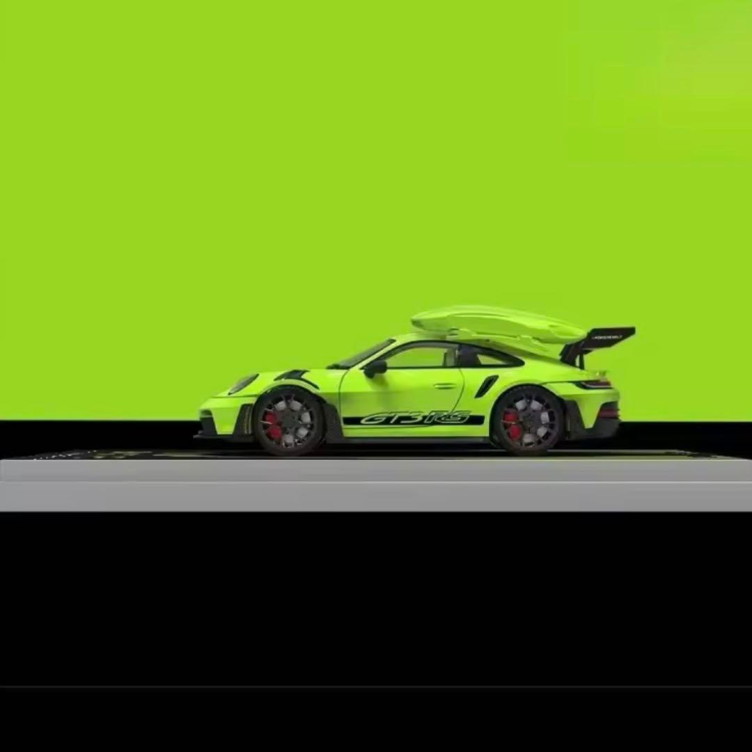 【新品】ポルシェ992 GT3 RS 1/64ミニカー フィギュア付き