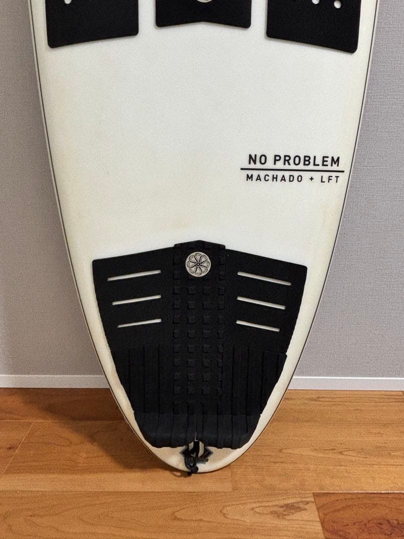 オールラウンドボード　 ファイヤーワイヤー ノープロブレムサーフボード5.5