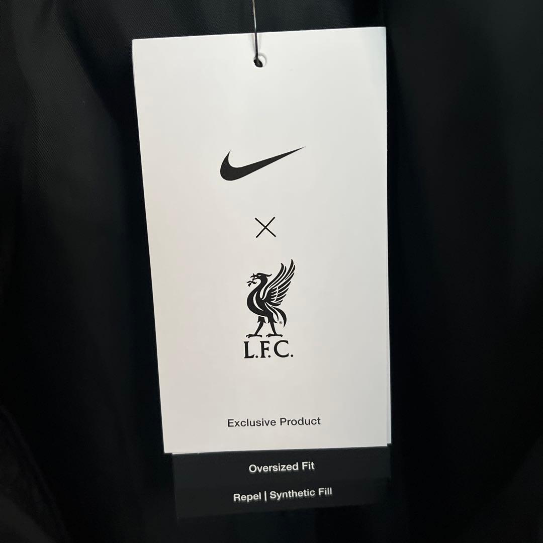 【未使用】レブロンxリバプール NIKEダウンジャケット 黒 Mサイズ 完売品
