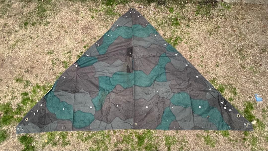 スウェーデン軍 三角 軍幕 USED（良好）　コットン①