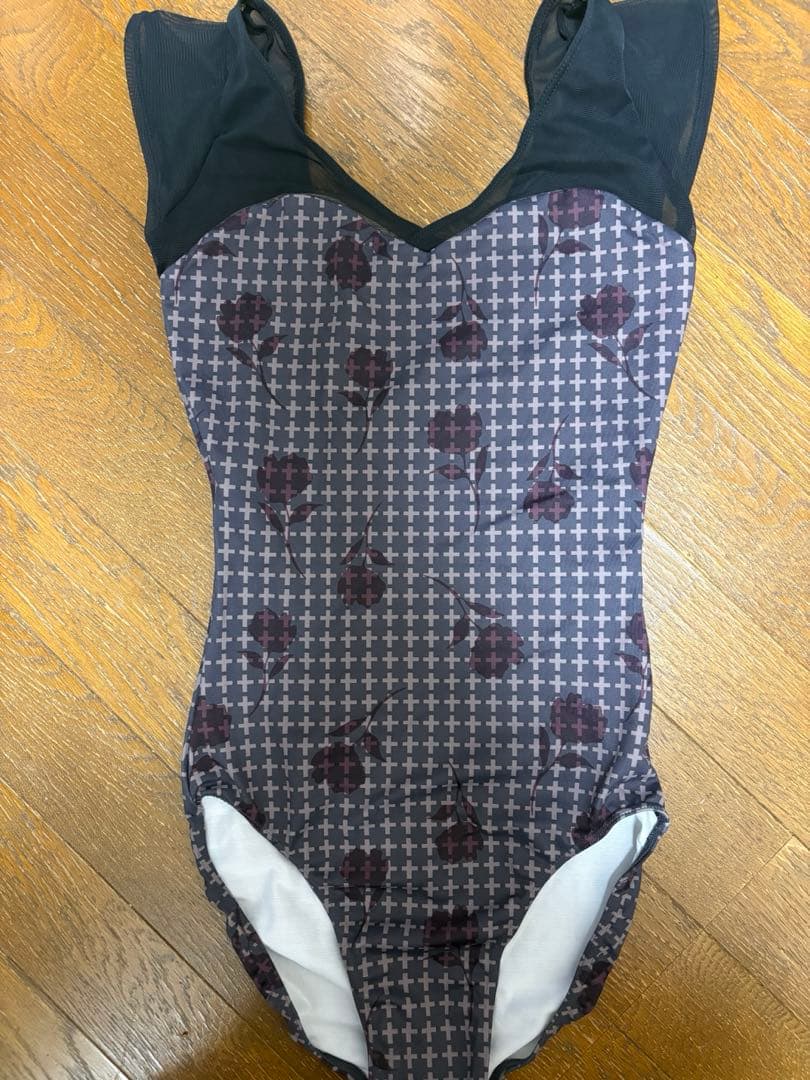 stina レオタード　Mサイズ