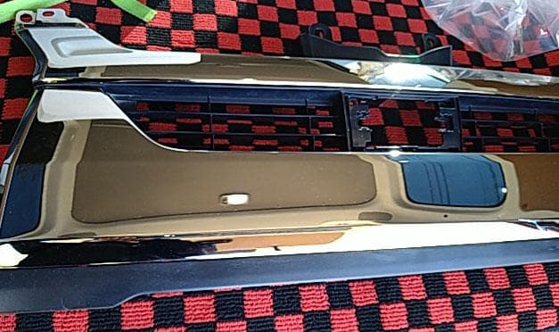 HIACE ハイエース H200系 スモークメッキ 純正フロントグリル