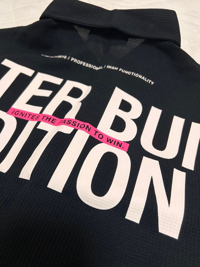 マスターバニー　ポロシャツとパンツセットウェア