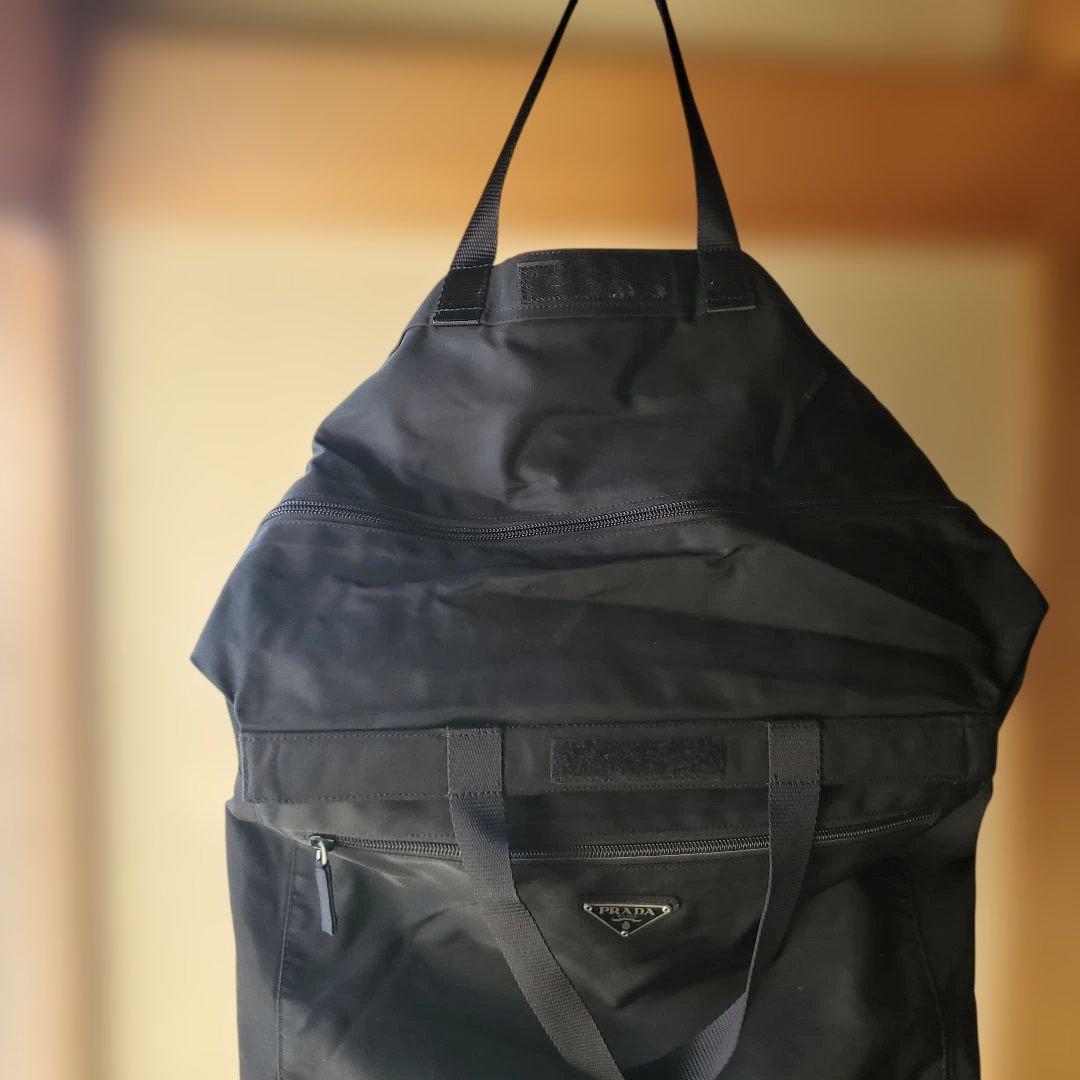 PRADA　折り畳みタイヤ付ナイロンキャリーバック