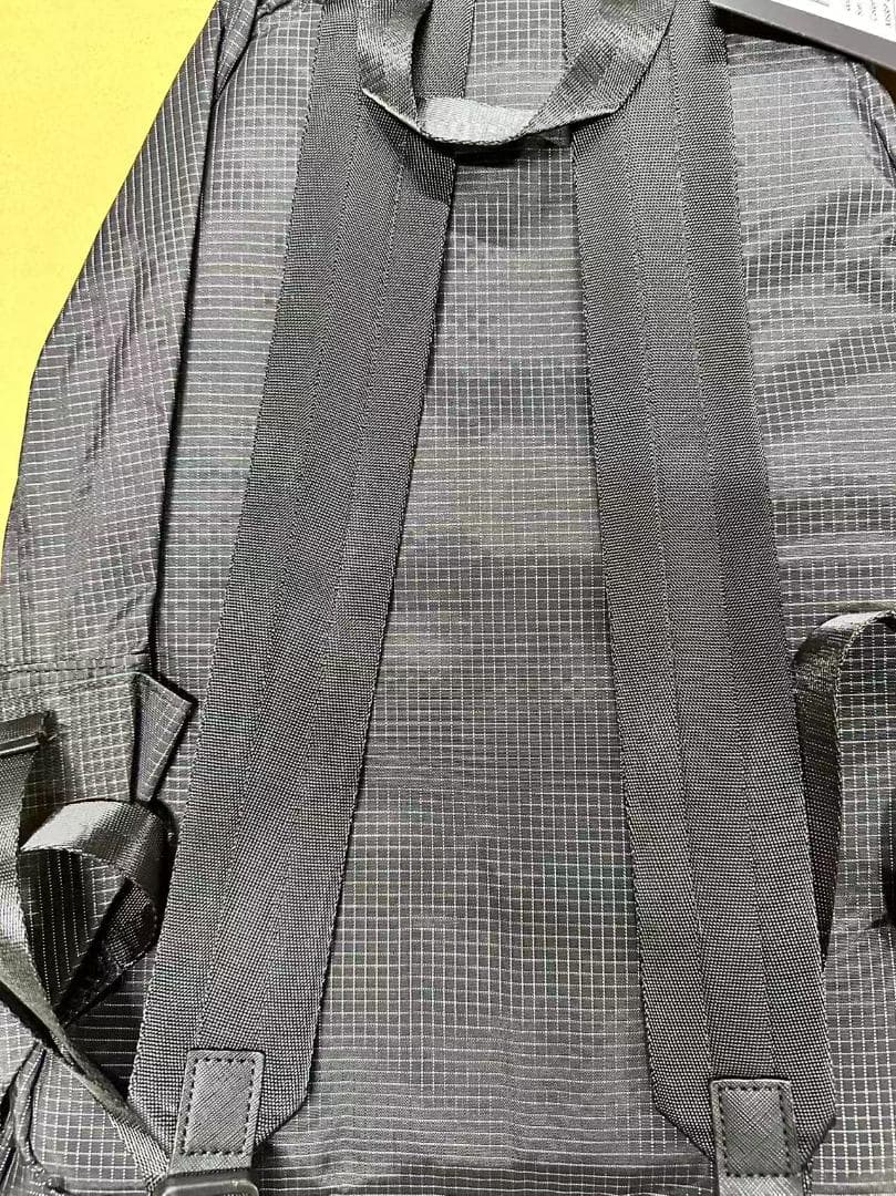 未使用ARC'TERYX 15パックグレグレーとブルーの格子