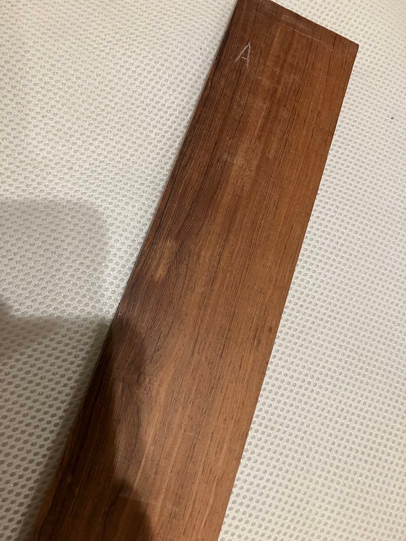 ギター製作指板材　マダガスカルローズウッド&エボニーセットばら売り可能