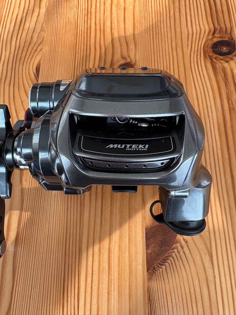 リール SHIMANO PLAYS1000