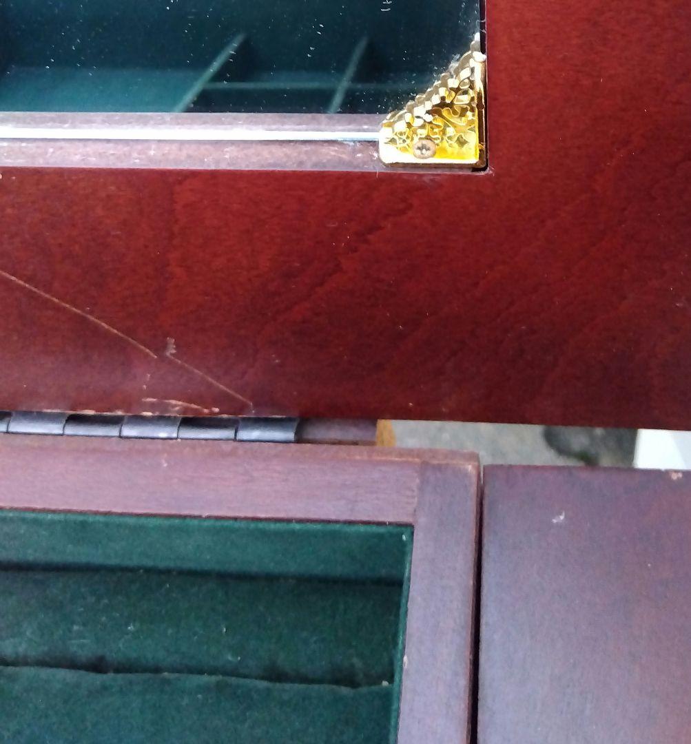 アンティーク家具　ジュエリーキャビネット