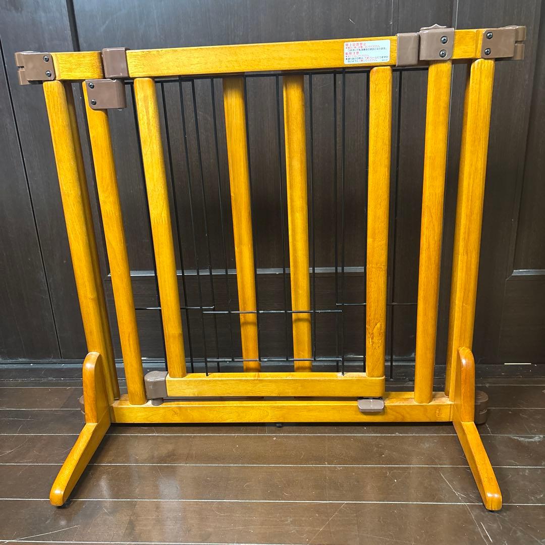 【良品】Richell　リッチェル ペット用 木製おくだけドア付ゲート S