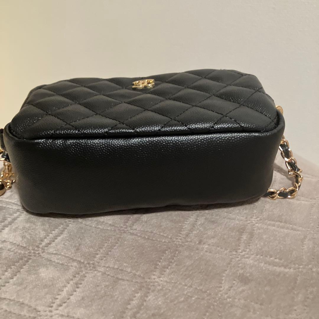 CHANEL シャネル　ショルダー バッグ ゴールドチェーン