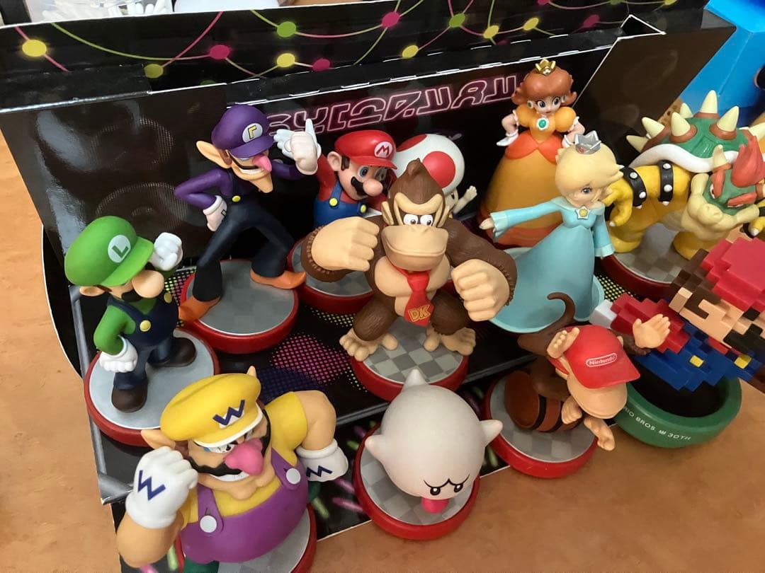 amiiboスーパーマリオ12種類（アミーボ）