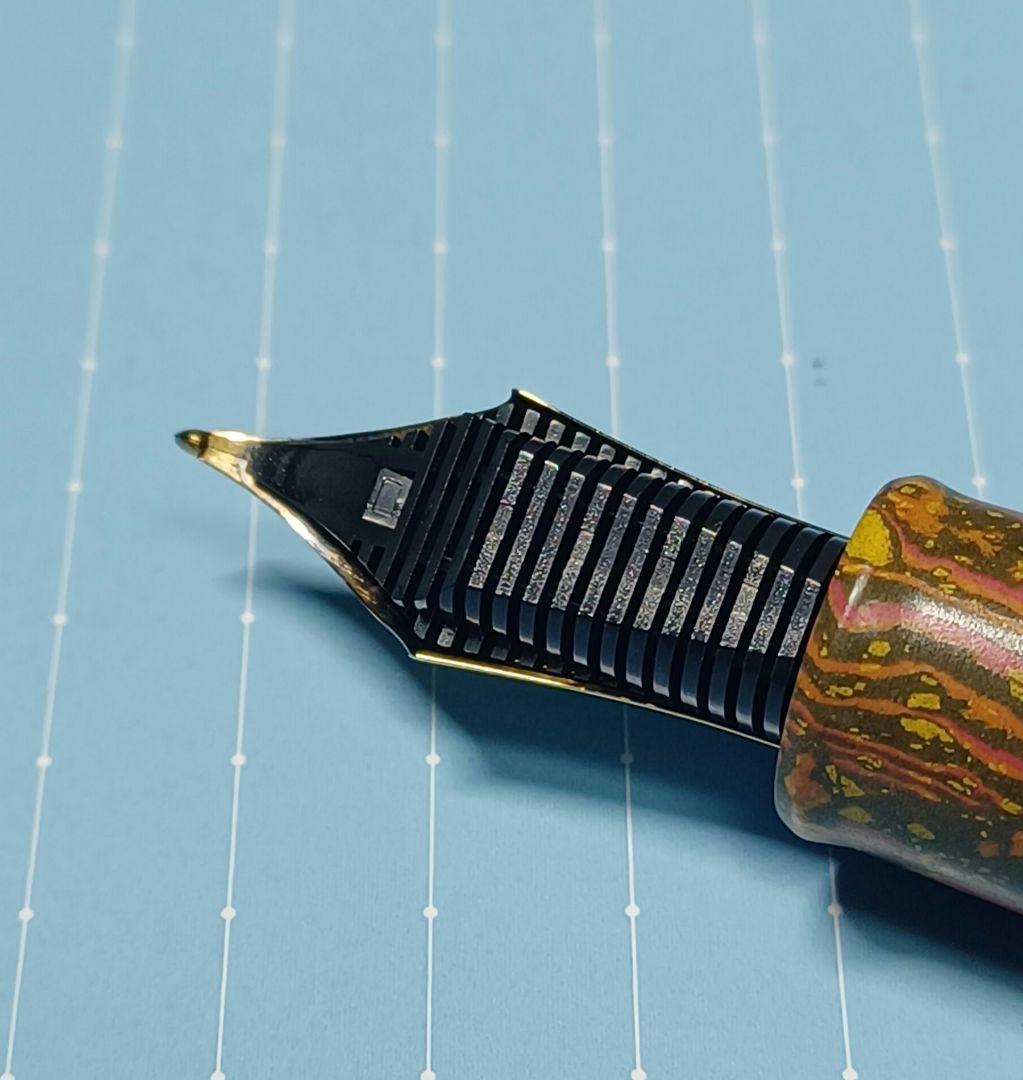 セーラー万年筆 長刀研ぎ 紅炎 万年筆 エボナイト 限定 完品 NMF 中細