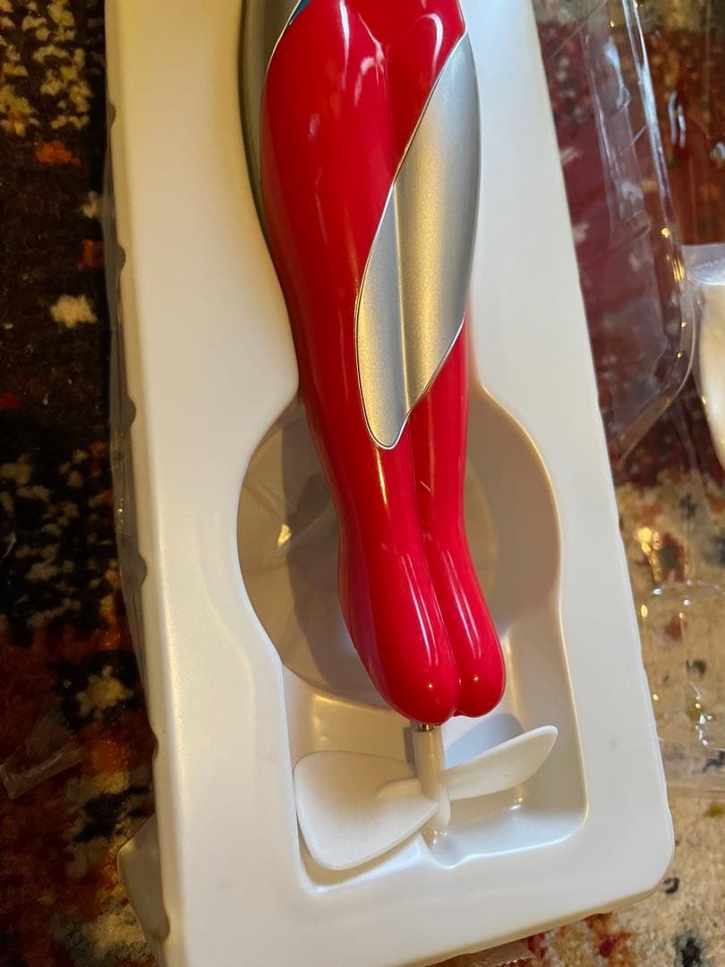 空飛ぶ　ウルトラマン　コスモス