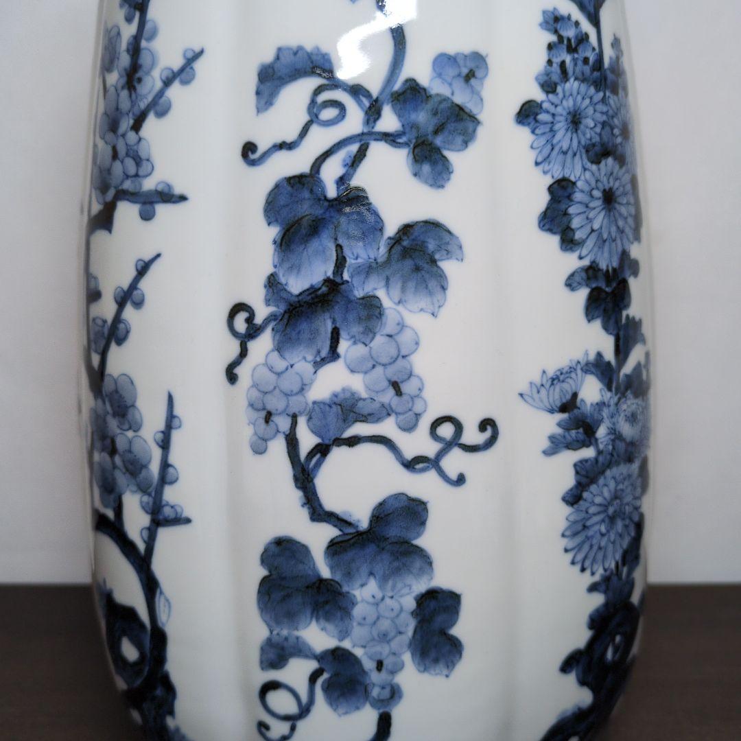 山本長左 作 九谷焼 青華 吉祥樹花紋 花瓶 「雅(みやび)」高さ約37cm